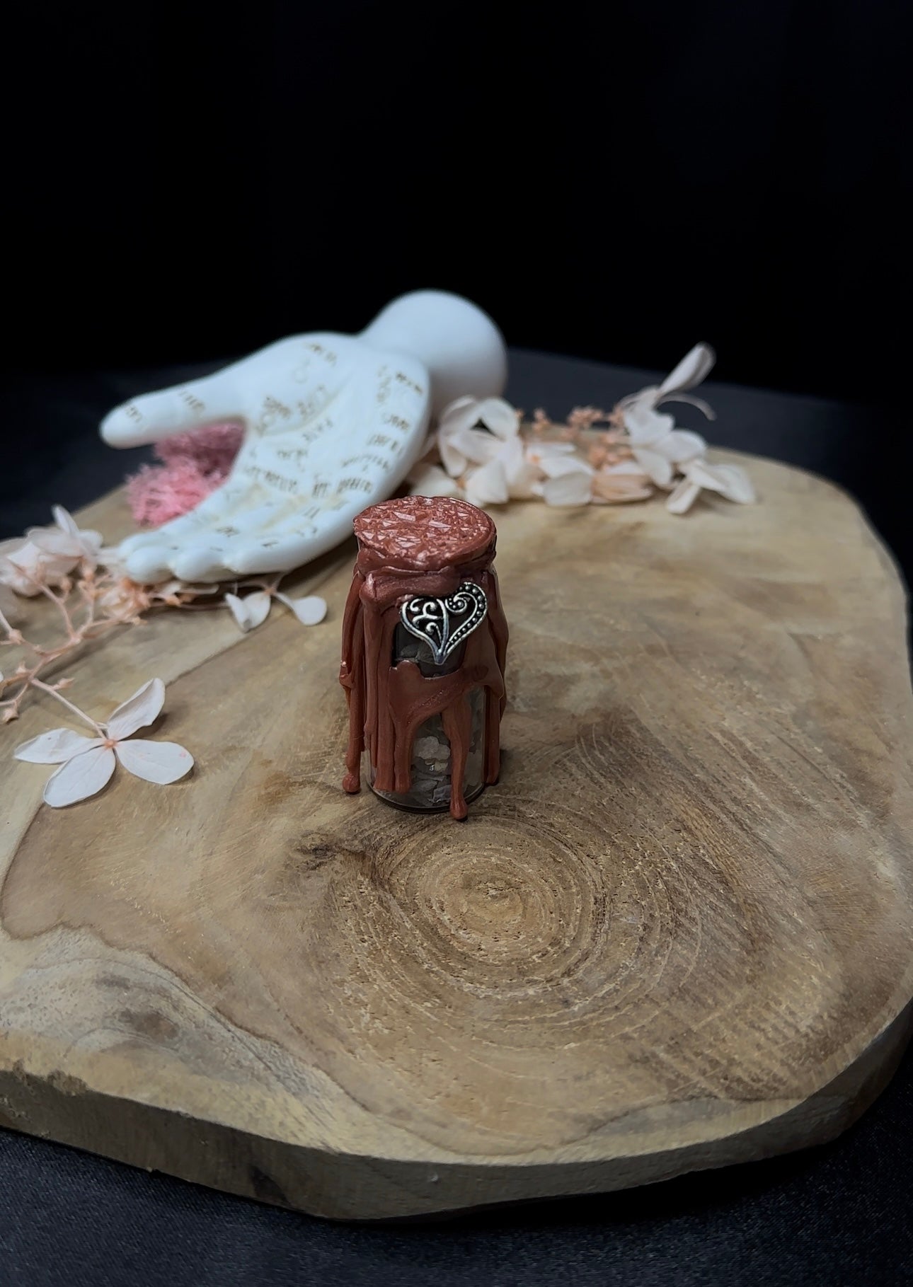 Spell Jar Amour – Attirer L’Amour & L’Harmonie Dans Votre Vie